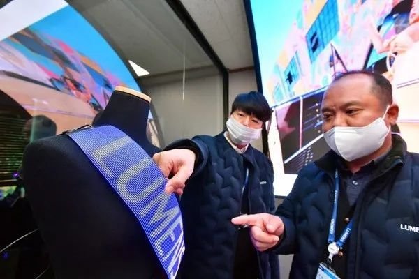 做好量产准备！Lumens开拓柔性LED显示器业务