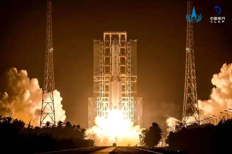 九天揽月,筑梦苍穹|雷曼光电贺嫦娥五号发射成功