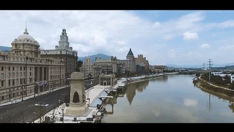 洲明1685㎡大屏点亮横店影视城，再现老上海十里洋场风情！