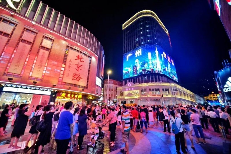 打卡攻略！盘点提升城市颜值的显示屏新案例