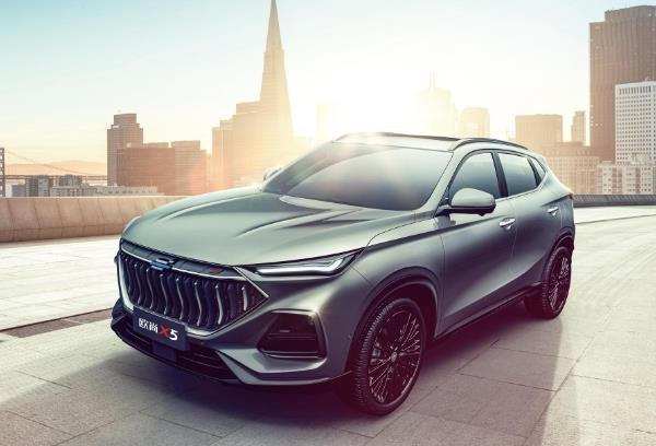 京东方供10.25英寸2K中控大屏！长安欧尚X5正式上市