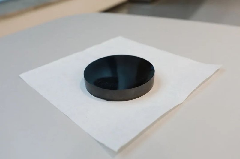 突破！浙大杭州科创中心先进半导体研究院首个碳化硅单晶出炉