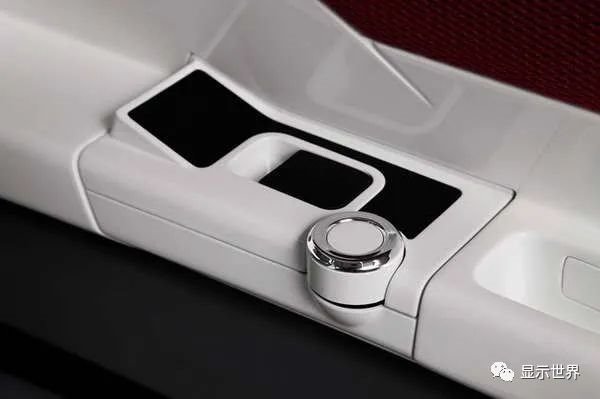 车门开在车头，显示屏车窗-智能版“滴滴”概念车