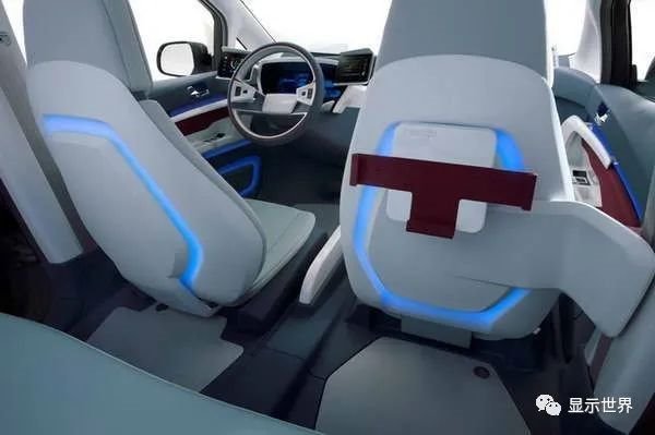 车门开在车头，显示屏车窗-智能版“滴滴”概念车
