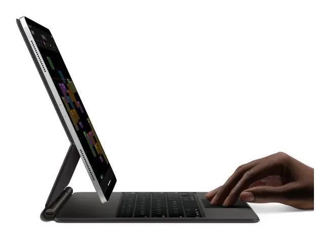 猝不及防，装了激光雷达的iPadPro来了