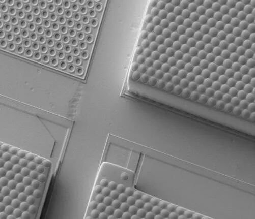 大话苹果TOFLiDAR之二___VCSEL平面激光器