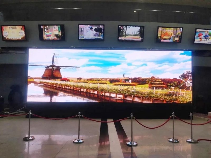 雷曼COB超高清显示屏闪耀深圳广电