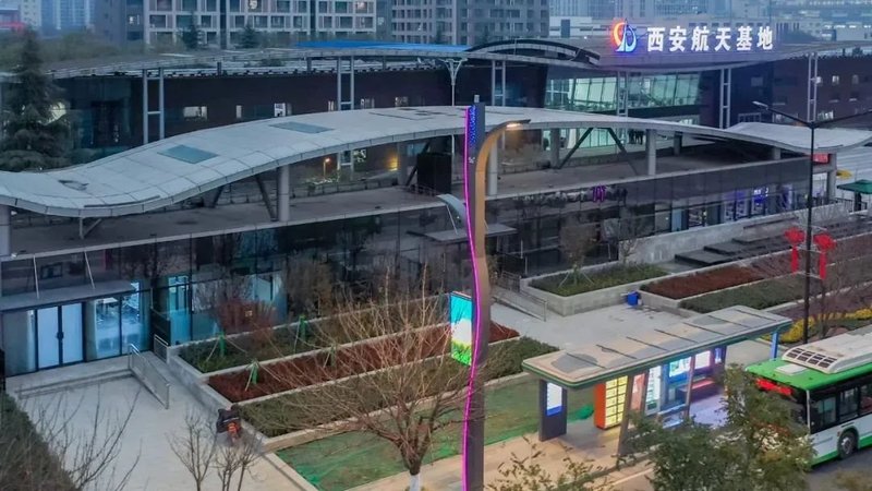 乘5G基建浪潮，智慧灯杆标准举措频出