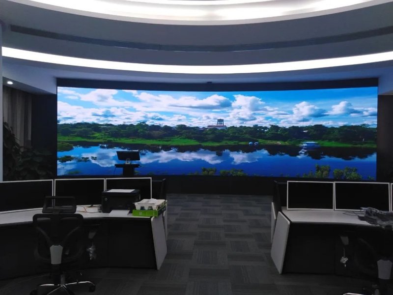 雷曼COB超高清显示屏为广州电力监测保驾护航