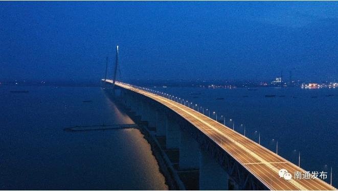 蚌埠市投资39亿建4万套智慧路灯、常州打造灯光“音乐剧”、沪通长江大桥首亮灯