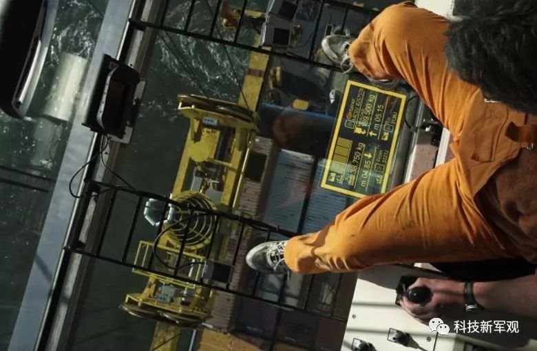 浅谈-透明屏幕的军事应用