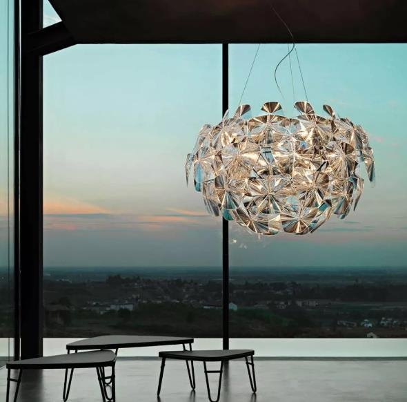 影帝刘亚仁58亿豪宅里的吊灯曝光！关于意大利品牌灯具你了解多少？