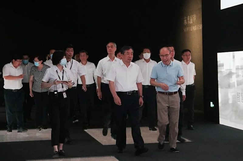 济南市委书记孙立成一行参观考察海康威视