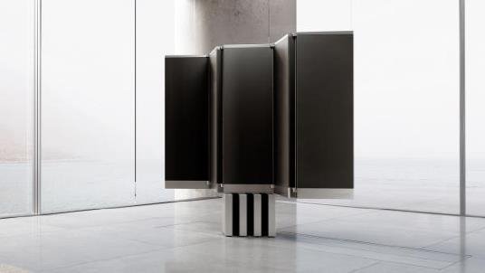 这家高端电视品牌推出165英寸可折叠MicroLED电视