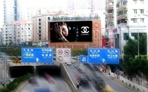 打造视觉符号占领城市C位这些户外大屏的幕后功臣居然是他！