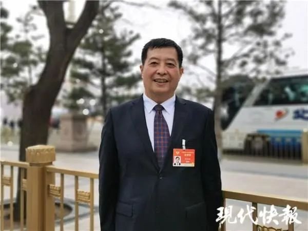 全国政协委员提案，建议6万块电影屏采用LED显示屏+5G