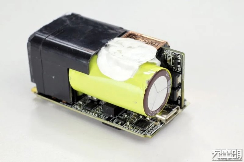 拆解报告：小米GaN充电器Type-C65W