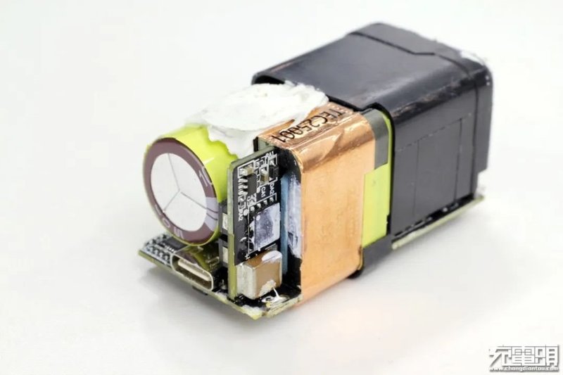 拆解报告：小米GaN充电器Type-C65W