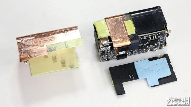 拆解报告：小米GaN充电器Type-C65W