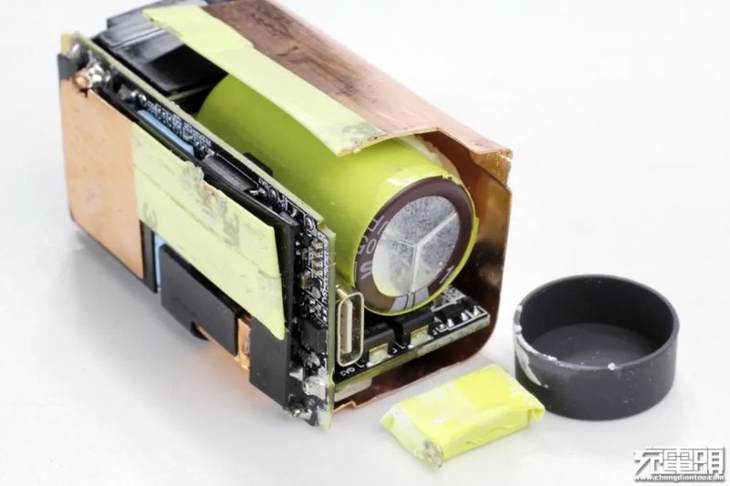 拆解报告：小米GaN充电器Type-C65W