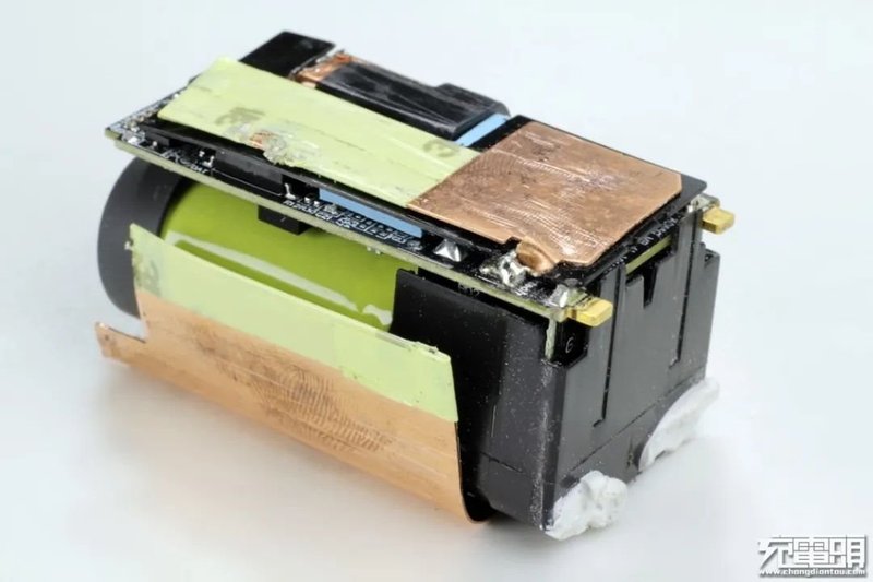 拆解报告：小米GaN充电器Type-C65W