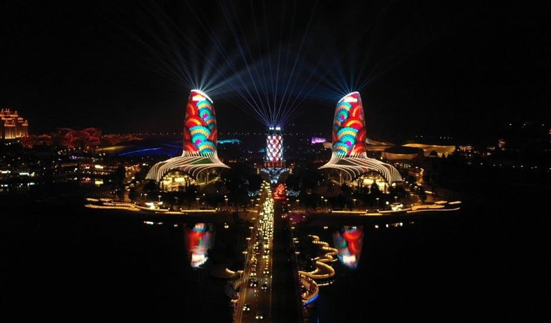 18500㎡巨幕灯光秀酷炫上演！海南海花岛惊艳世界！