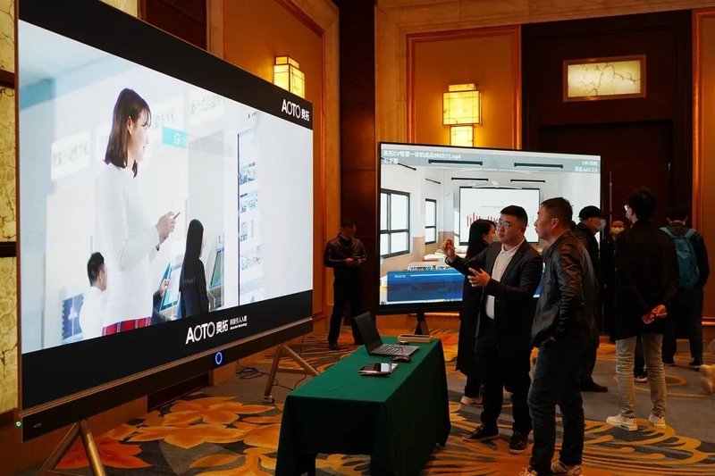 “东风”吹来满眼春——奥拓电子“东风行动”全国渠道巡演从武汉正式开启