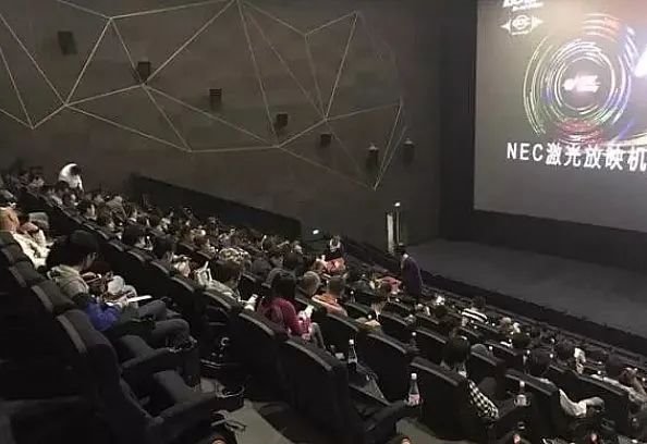 一月一千块荧幕：国内院线市场迎来哪些新机遇？