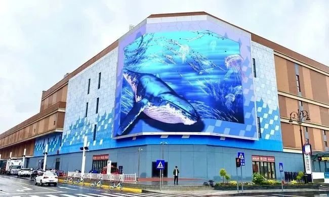 全国首块三面裸眼3D巨屏亮相盐城，洲明再造网红打卡新地标！