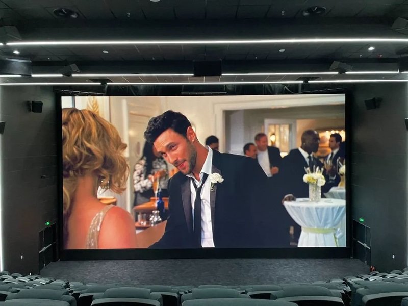 首个国产LED电影放映系统落地，洲明向建党百年献礼！