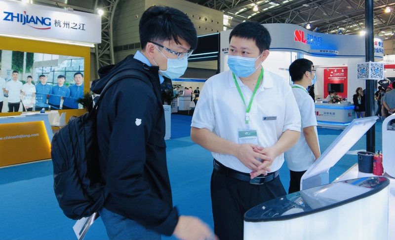 速围观 | 晶科电子MiniLED、108像素ADB车规级光源闪亮ALE