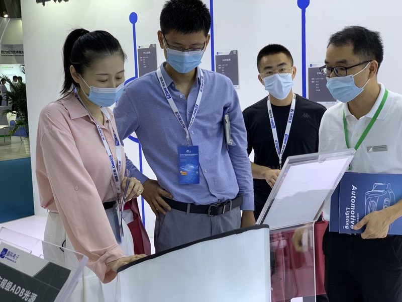 速围观 | 晶科电子MiniLED、108像素ADB车规级光源闪亮ALE