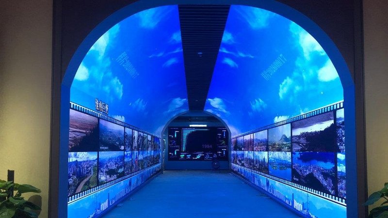 LED显示屏“视”说百年征程故事