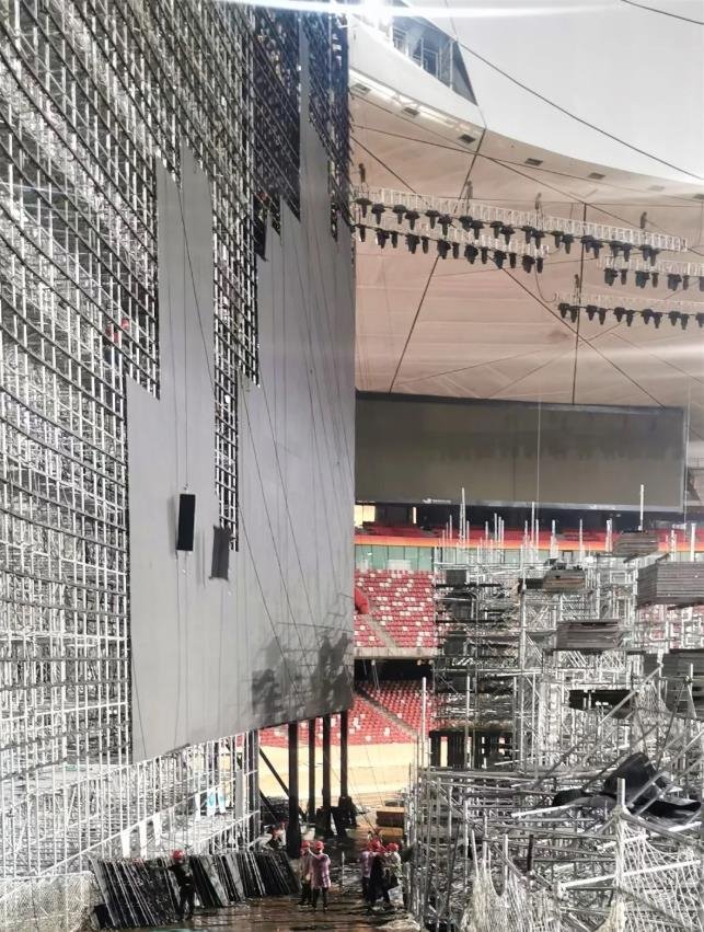 揭秘！鸟巢舞台5133m2超级大屏背后的数字密码