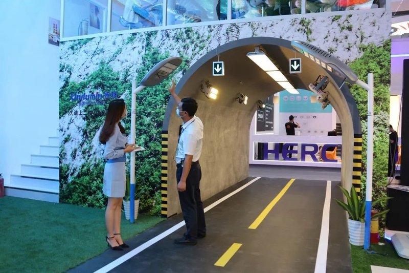 探营2021光亚展，洲明倾力打造光显科技盛宴！