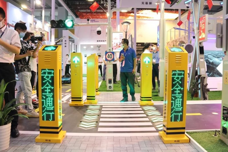 探营2021光亚展，洲明倾力打造光显科技盛宴！