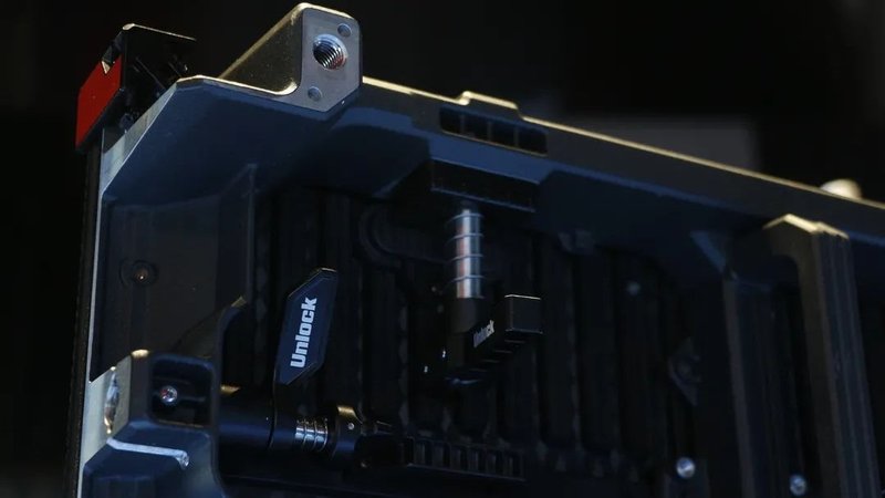 AET阿尔泰产品游｜QR系列，可租赁的高端户内外小间距LED显示