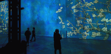 与LED显示屏互为互补品的显示内容，或将在不久的未来成就另一个细分市场