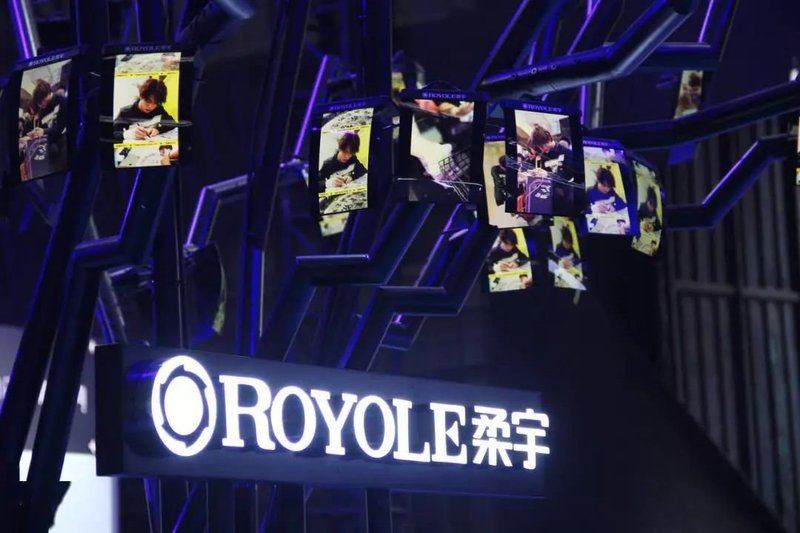 独家首发micro-LED弹力柔性屏技术企业近日被曝欠薪，LED显示：技术创新求快还是求稳？