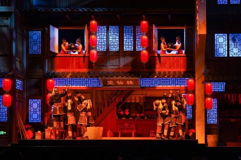 科技赋能，利亚德沉浸式演绎《遇见大庸》