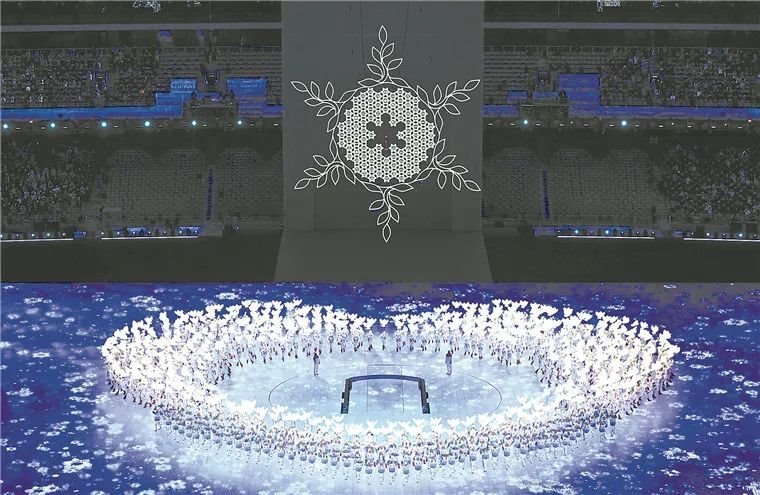 开年两大舞台，LED 显示屏视效炸裂，显示周边技术升级带给LED显示屏更多可能