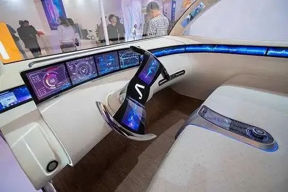 维信诺深化与新能源车企在车载显示领域合作