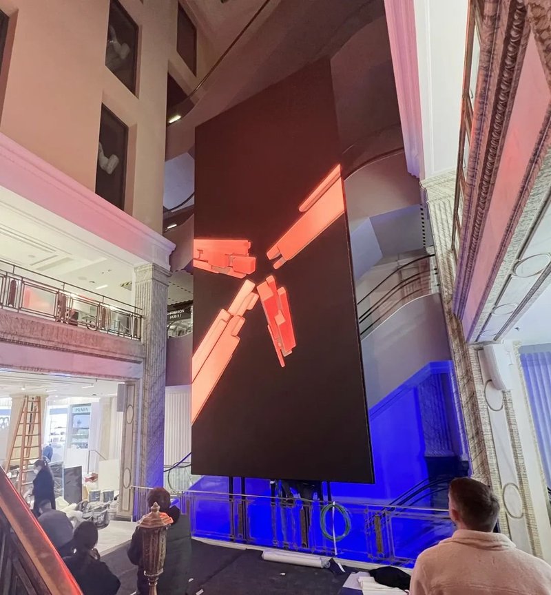 欧洲商场内的一场视觉盛宴