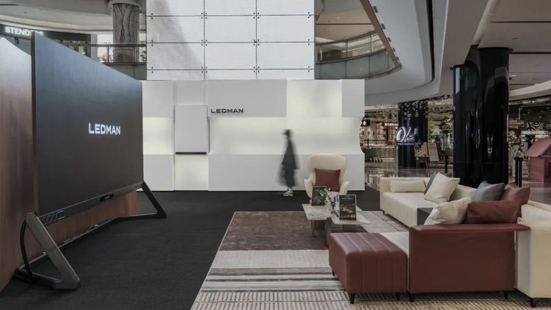 还没体验的你还在等什么 LEDMAN巨幕魔方快闪店五一也能体验！