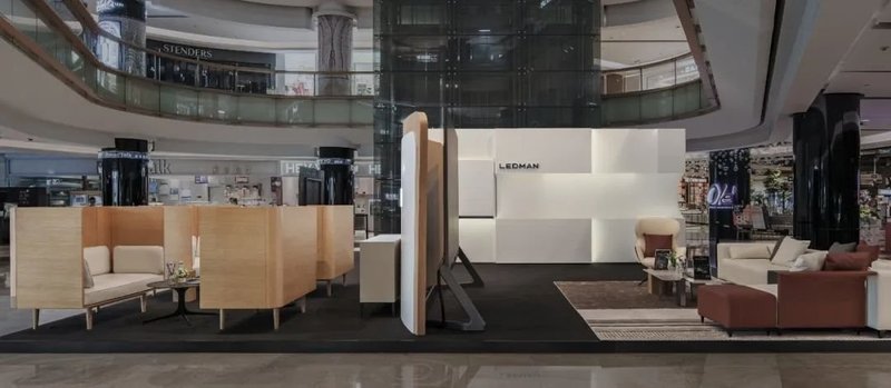 还没体验的你还在等什么 LEDMAN巨幕魔方快闪店五一也能体验！