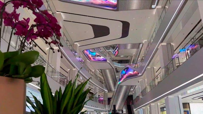 雷曼康硕展“水晶魔方”助力上海中信泰富广场焕新回归