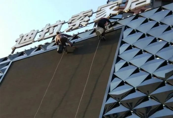 技术 | 户外LED显示屏如何清洗？