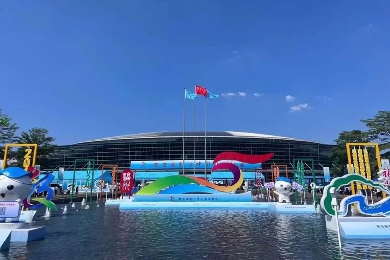 数字峰会直击｜雷曼超高清显示加“数”前行