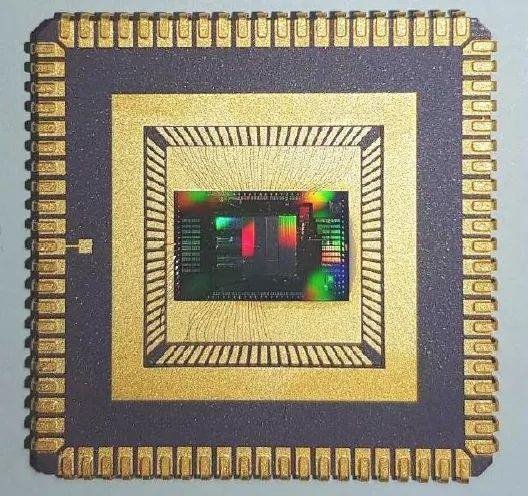 Micro LED市场一片热闹，又三家企业传来信息...