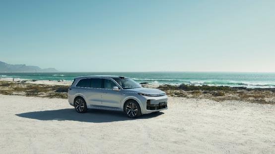 击掌喝采! 理想汽车旗舰SUV L9车载显示器导入聚积科技背光驱动芯片